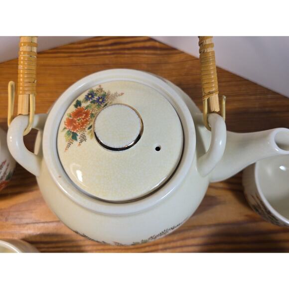 Japan Teapot 6 cups Set White Mod Flower Design Bamboo Handle OMC - Picture 4 of 14